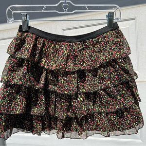 Olivia Rodrigo Flirty little floral print fluffy tiered mini skirt 💐